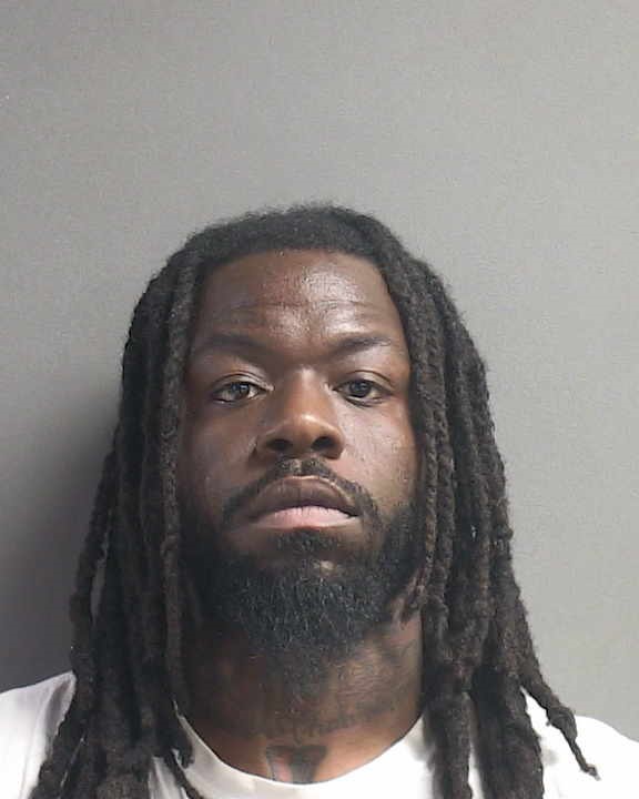 Booking photo of Elijah Hemingway